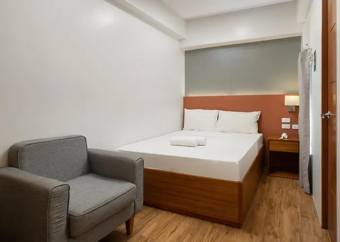 Deluxe Queen Room